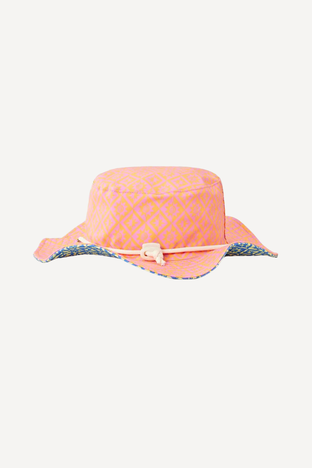 Chapeau de bain anti-UV rose à motifs, UPF 50+, léger et pratique pour protéger du soleil.