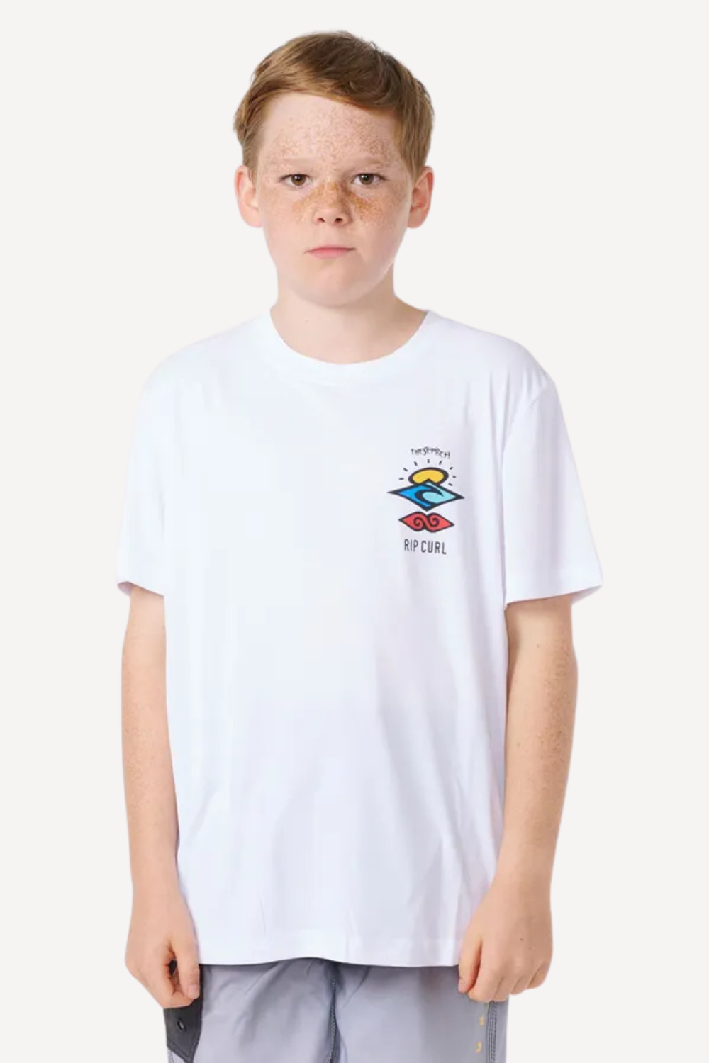 T-shirt anti-UV blanc pour garçon, léger et respirant, avec logo Rip Curl, idéal pour la plage et le soleil.